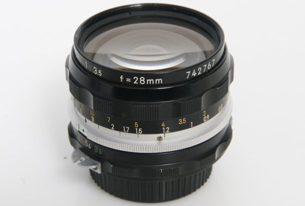 Nikon Nikkor-H 28mm f3.5 Non-Ai Mount lens