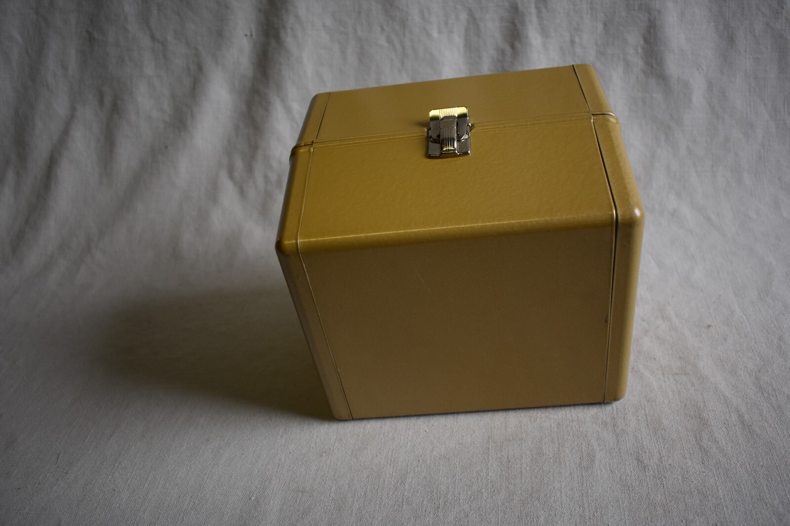 Vintage Kenco Movie Film Library Chest Box 8mm W/7 Carson 400 ft Reel and Can