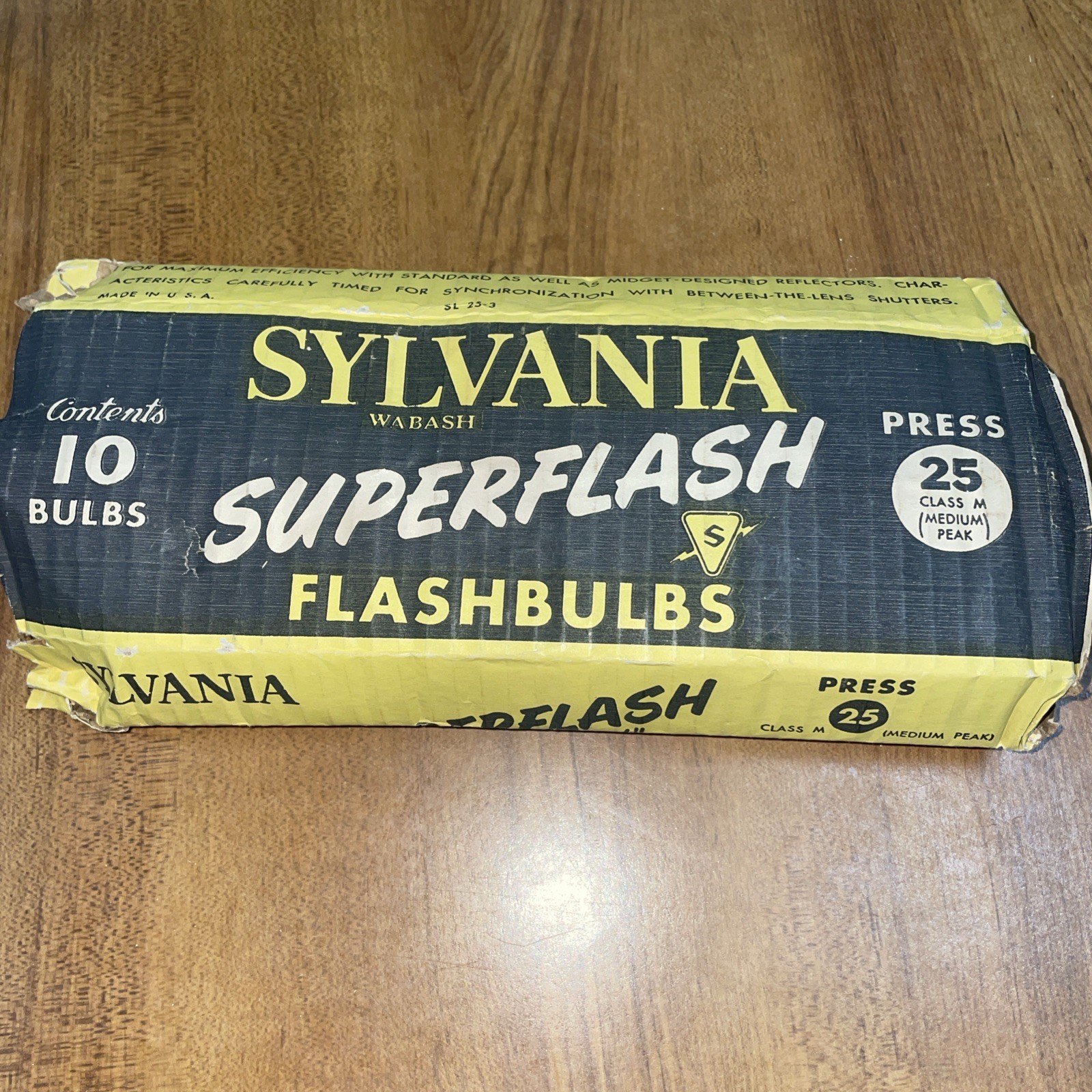VTG Sylvania Superflash Flashbulbs Clear 10 New Bulbs New Old Stock Item