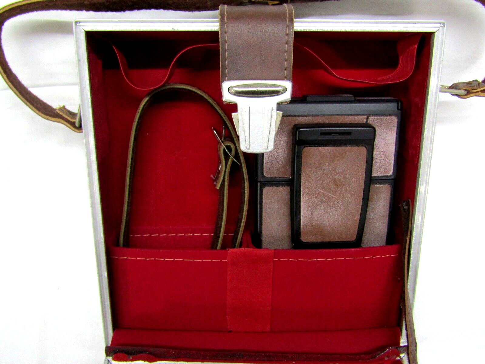 Vintage Polaroid SX-70 Land Camera Model 3 Untested – PARTS or REPAIR