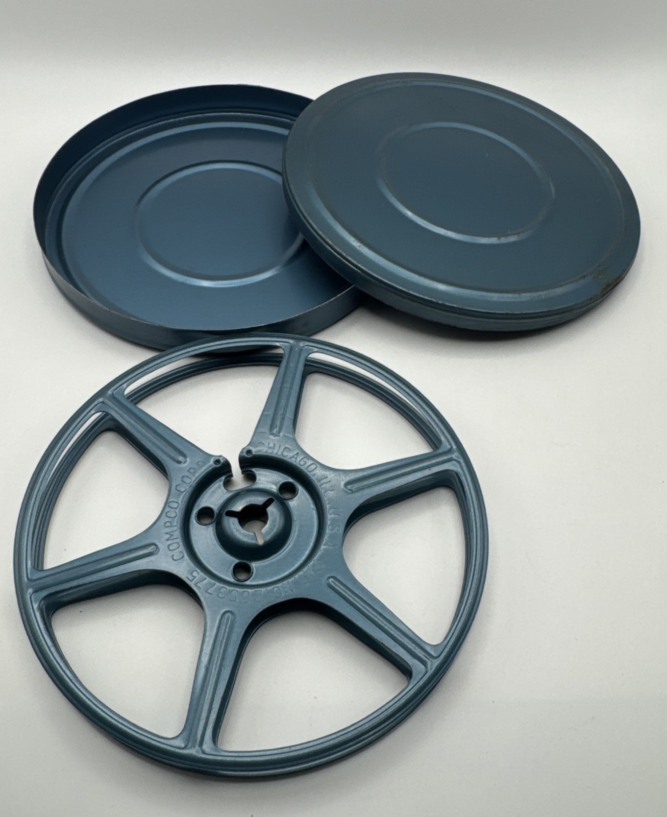 Vintage 8mm 200 Ft 5 Inches Metal Movie Reel with Metal Case – Compco USA