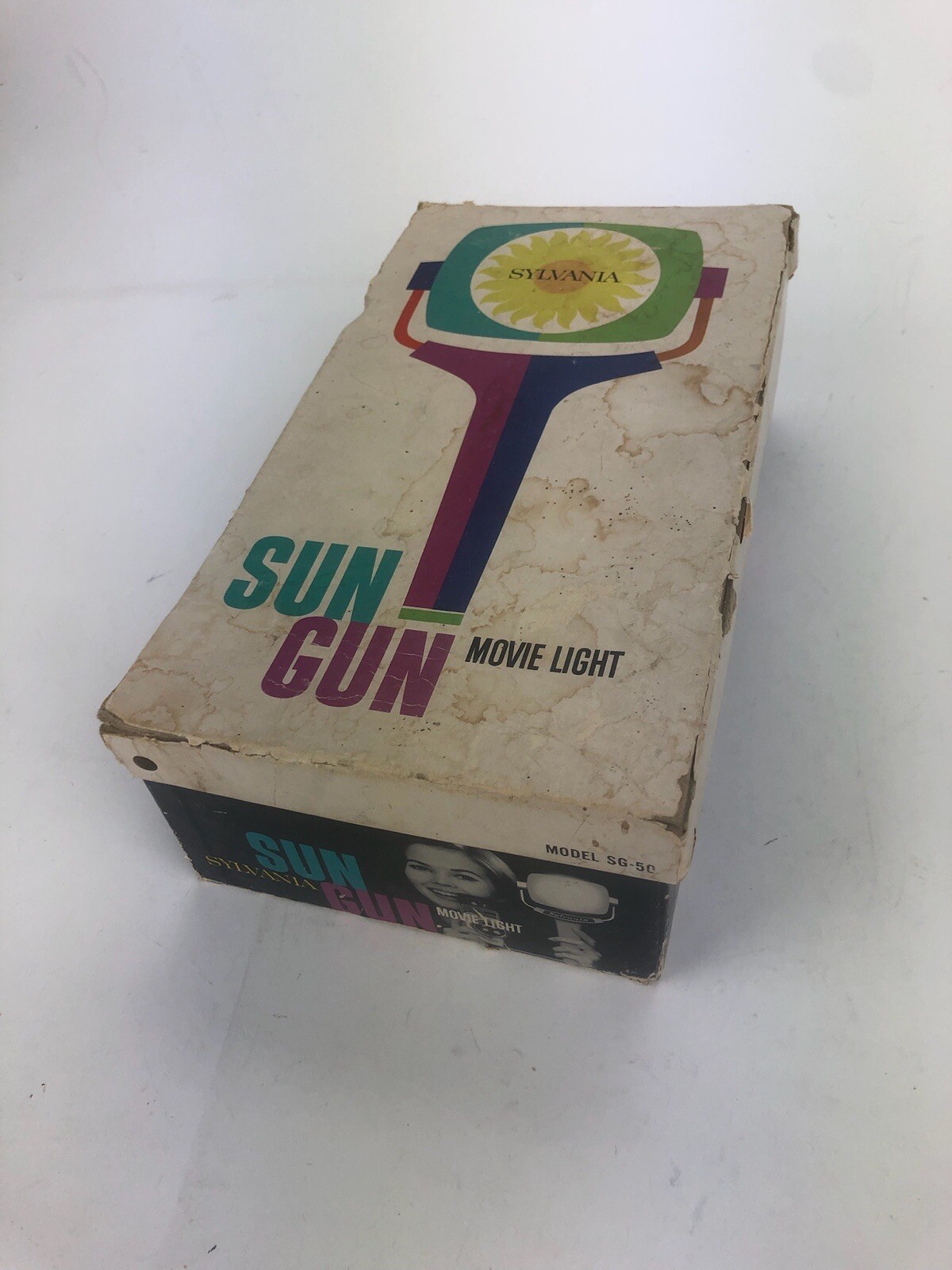 VINTAGE 1962 SYLVANIA SUN GUN II MOVIE LIGHT SG-55 Bulb Needs Replaced