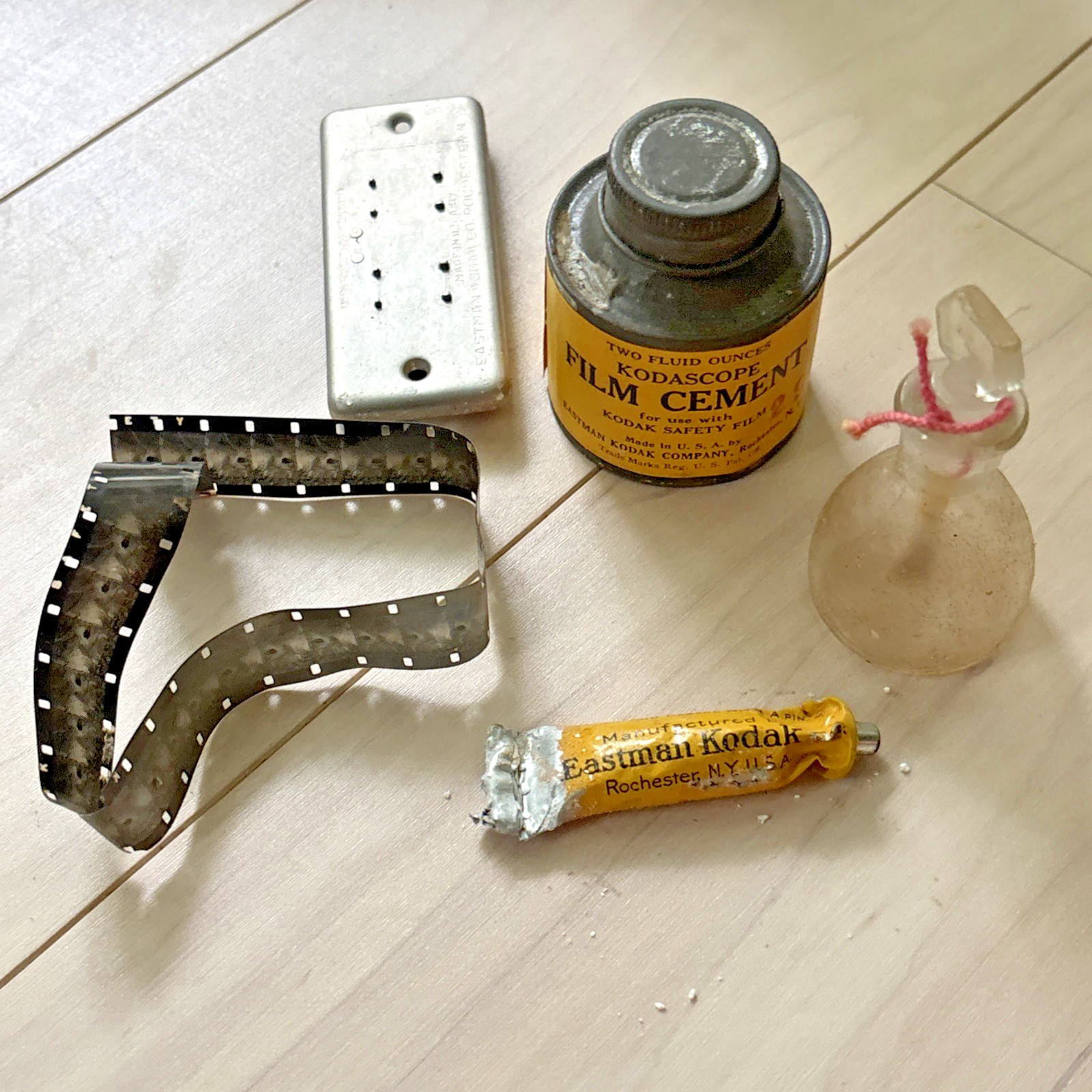 Eastman Kodak Company Kodascope Film Splicing Outfit Original Packaging