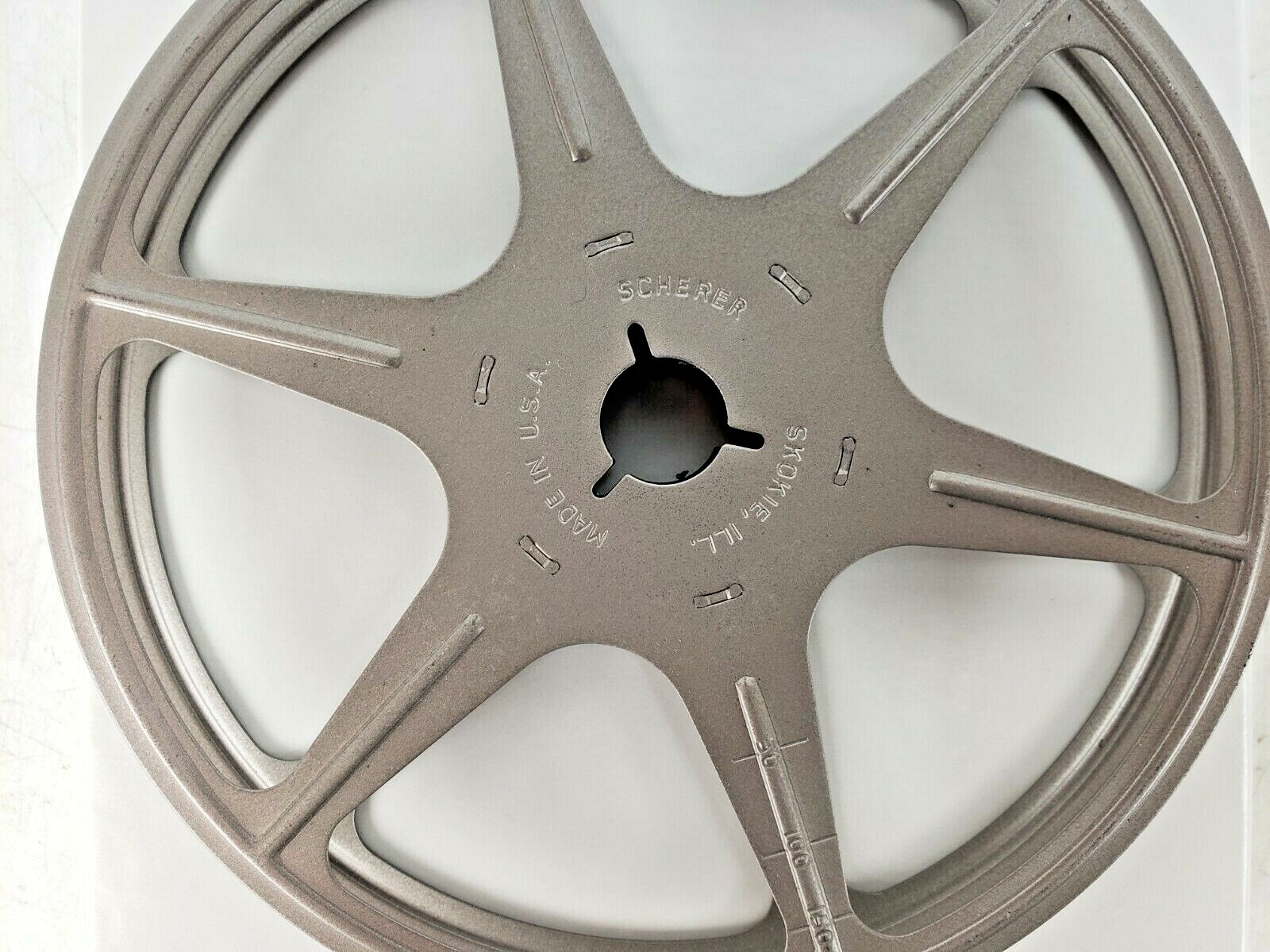 Lot of 2 Scherer 5″ Super 8 8mm Metal Reels Boxes Adaptors