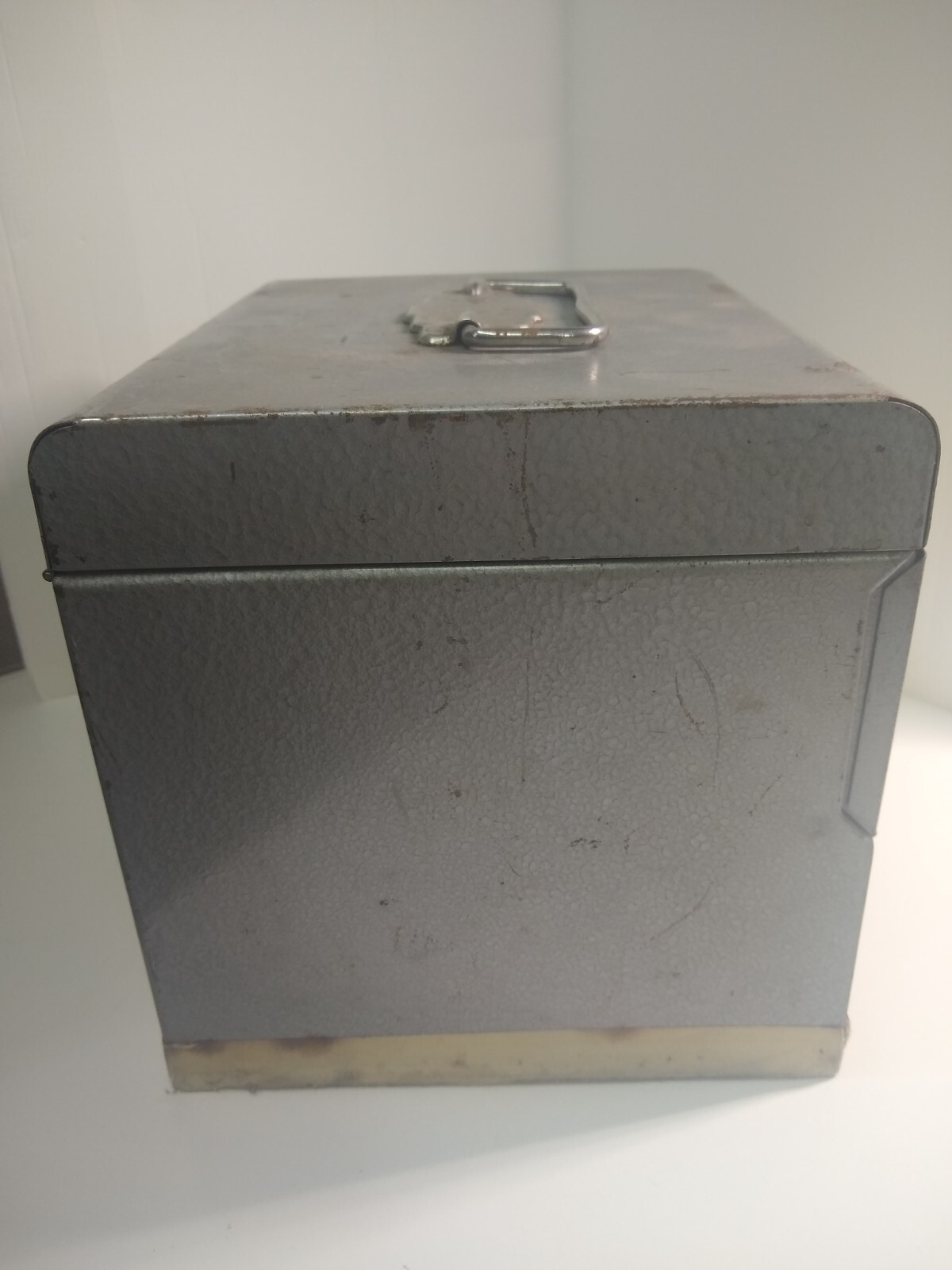 Vintage Logan Deluxe Silver Metal 8mm Film Reel Chest 12 Slots Box Storage