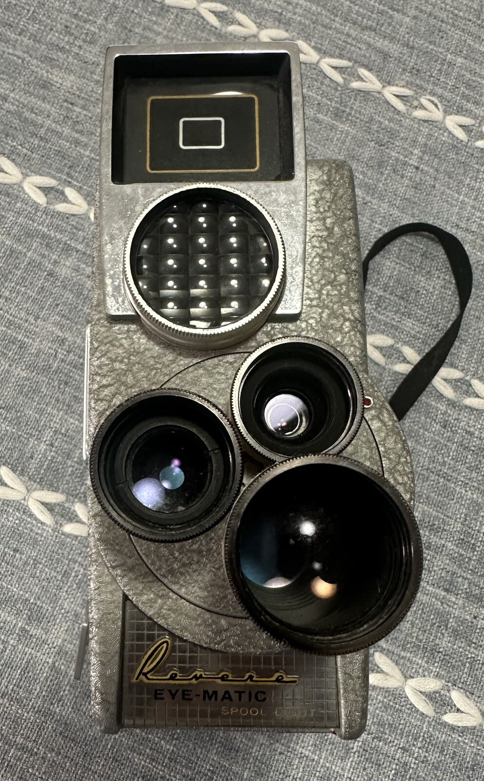 Lot Of 6 Vintage Movie Cameras And A Movie Projector