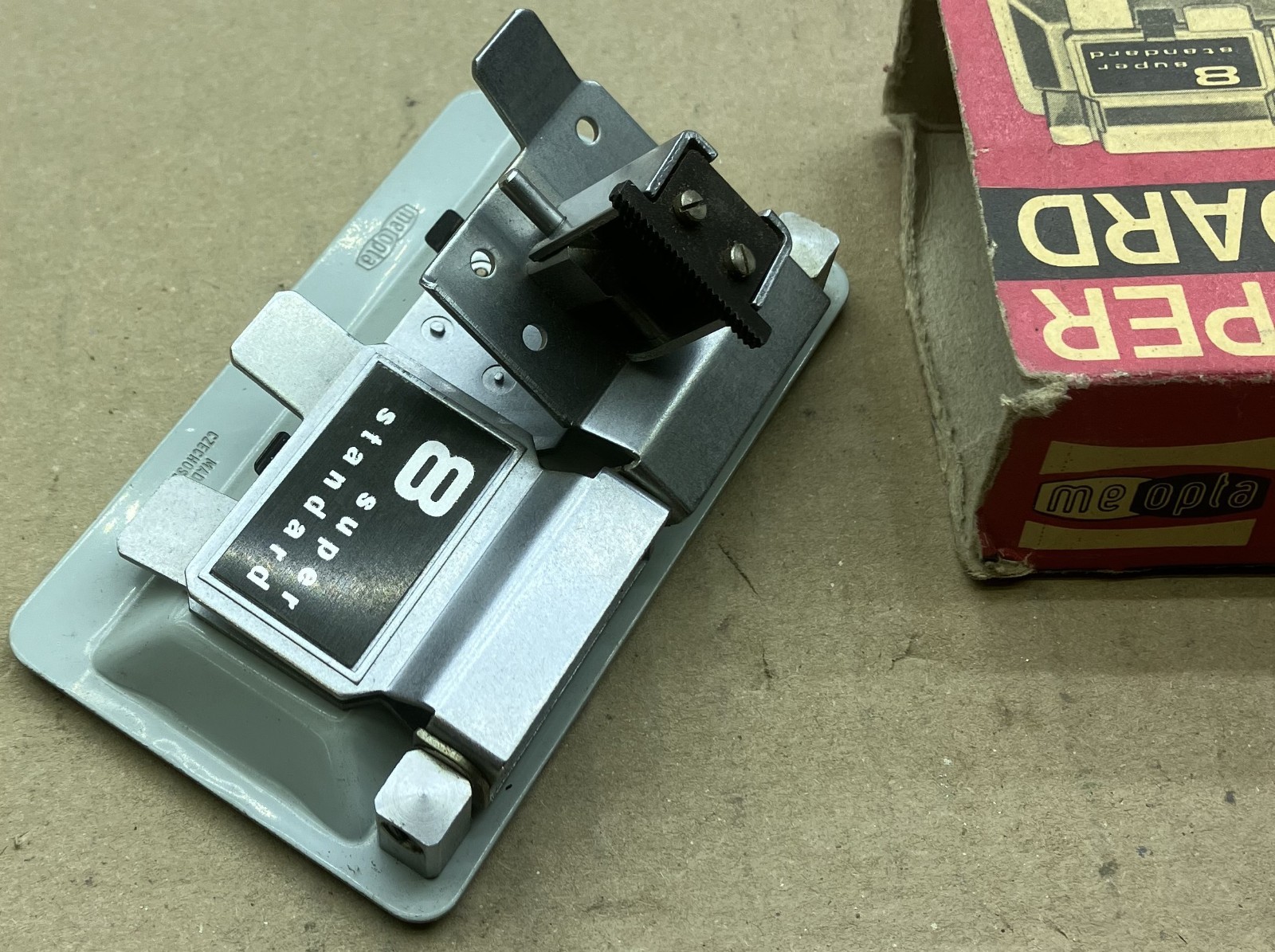 VINTAGE Super 8 film splicer