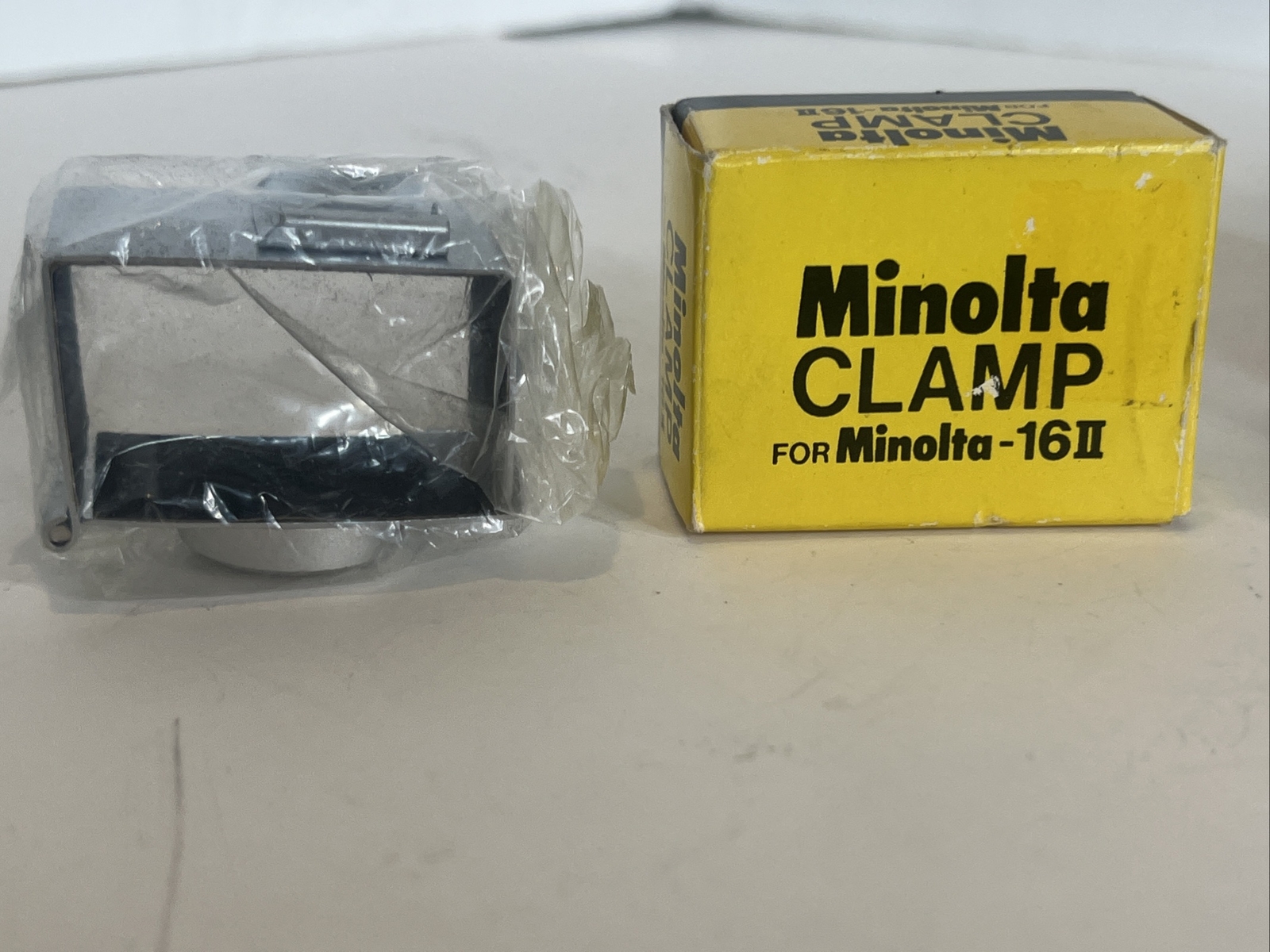 Genuine Minolta Accessory Tripod Shoe Clamp for Minolta 16 II 6204 610 NEW