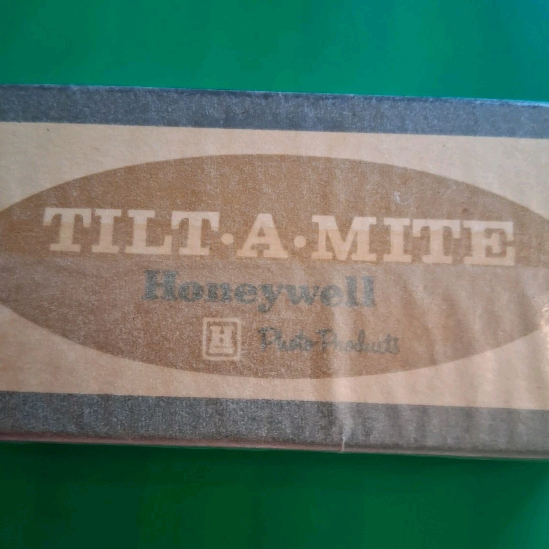 Vintage Honeywell Tilt-A-Mite Flash Unit With Case CAT. NO 219 Photography Flash