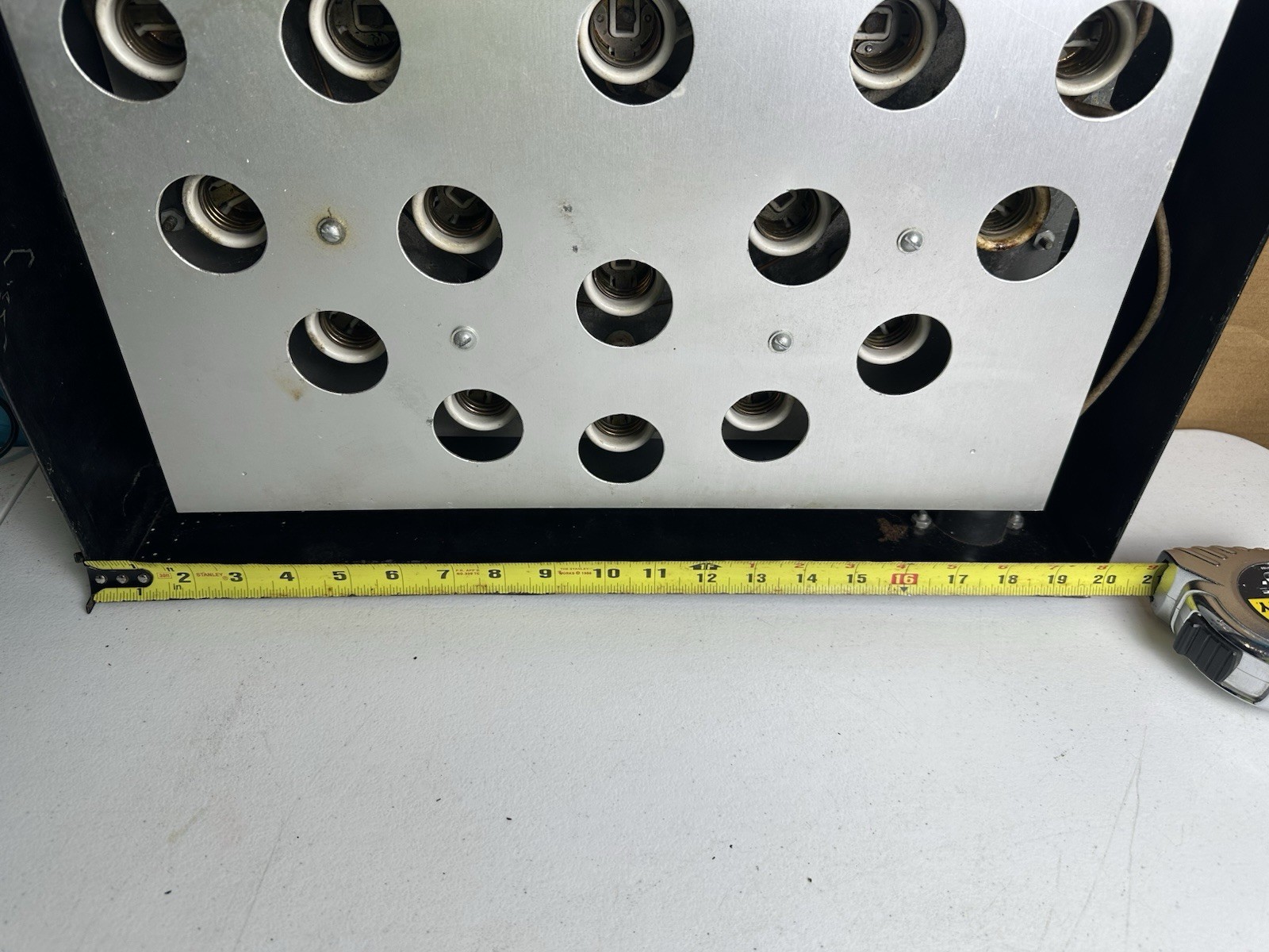 Caesar MFG J.G. Saltzman 140A-1 Diffused Enlarger Light Head 25 Socket Untested