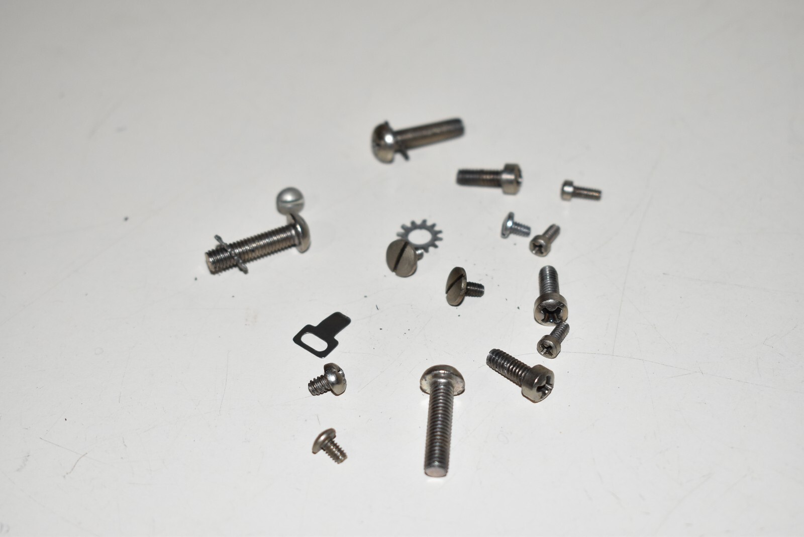 Ampro Futurist 8 Parts: Misc Screws and parts