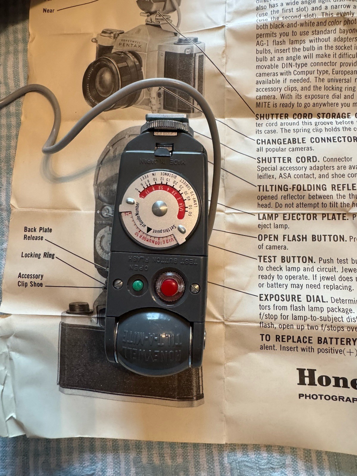 Vintage Honeywell Tilt-A-Mite Flash Unit Box Case Instructions Japan Fan Style