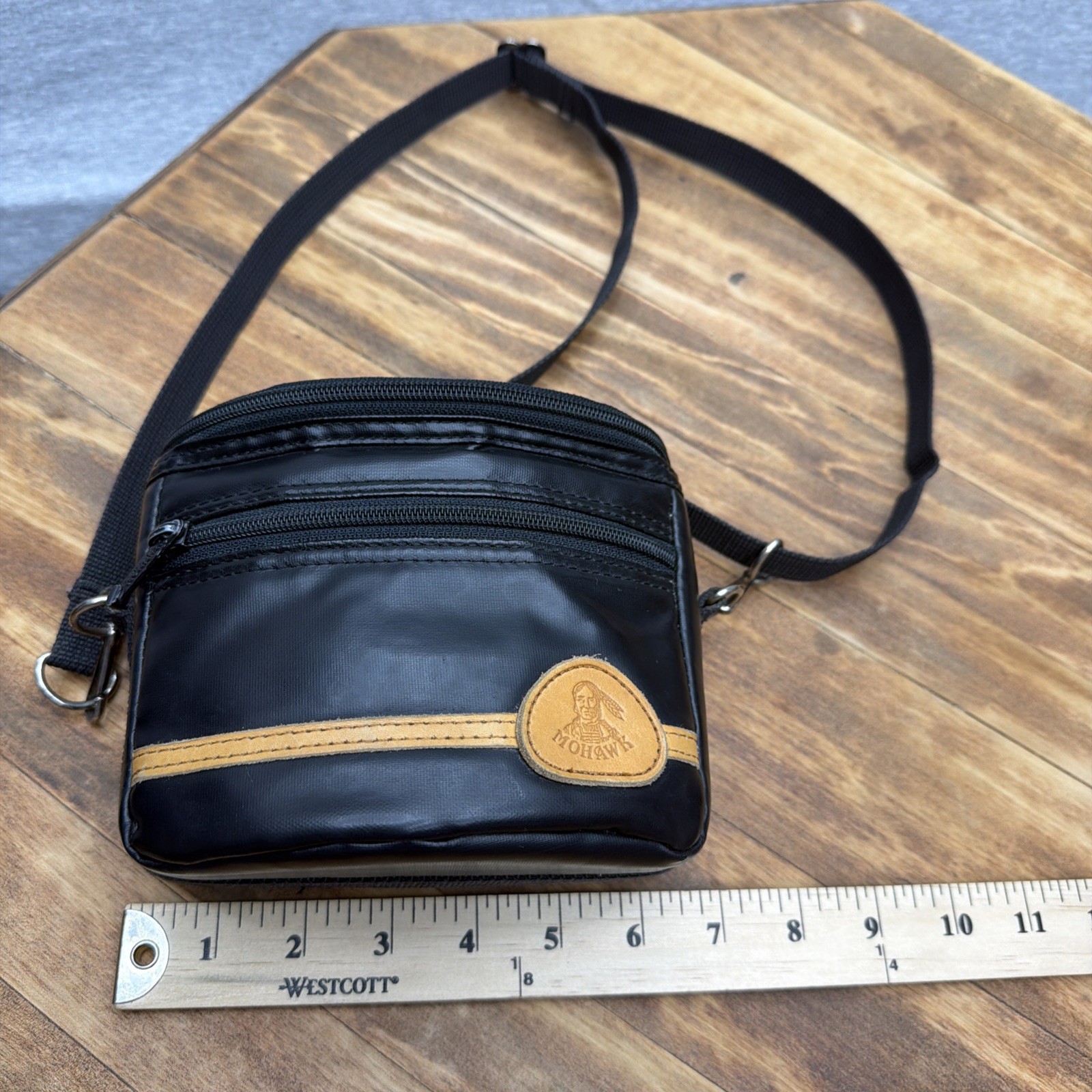 MOHAWK Vintage Padded Camera Bag Made In Korea Style No. M-600