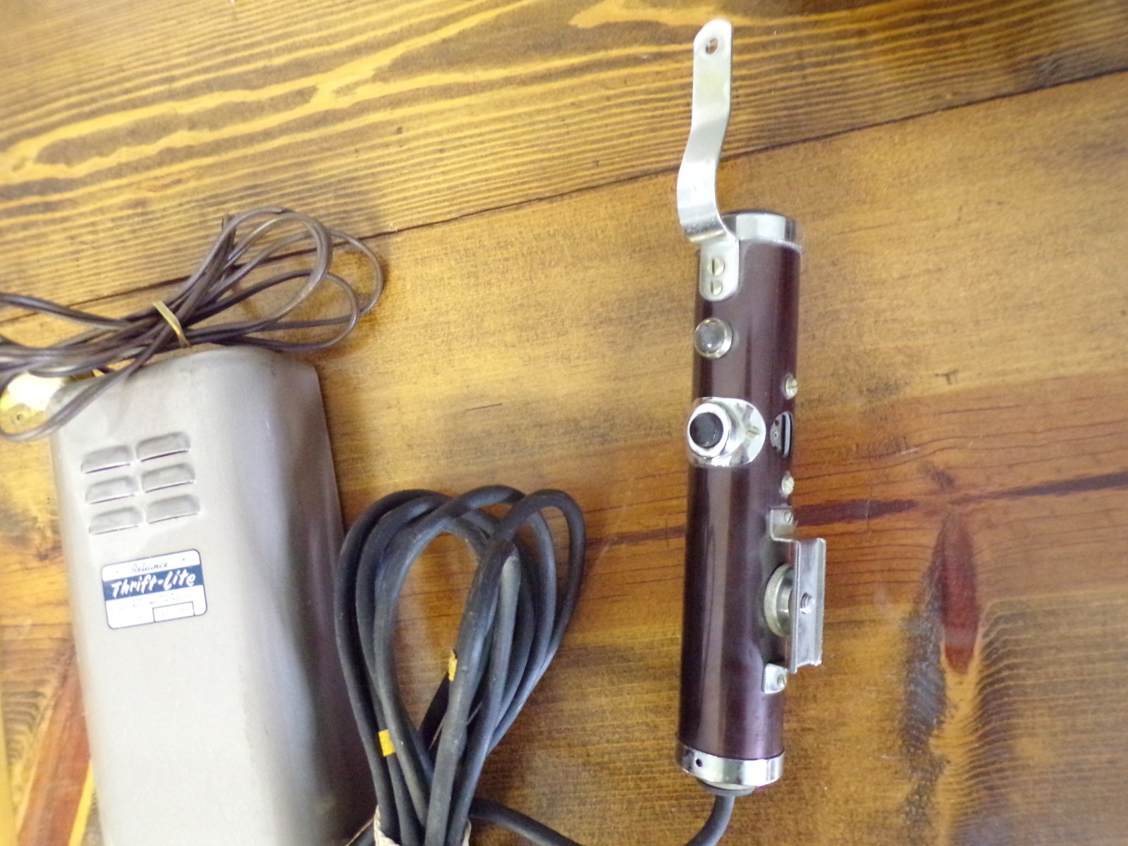 Thrift-Lite AC-45 Portapack Flash Unit Vintage Acousicraft Chicago Original Box