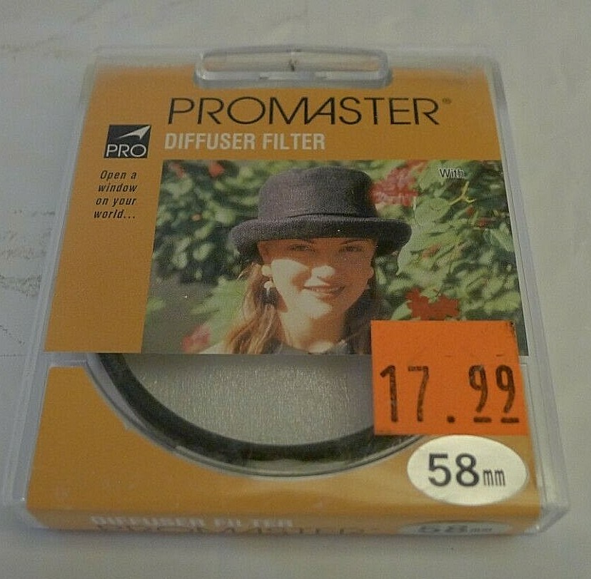 Promaster 58mm Diffuser Filter +Protective Case – Japan
