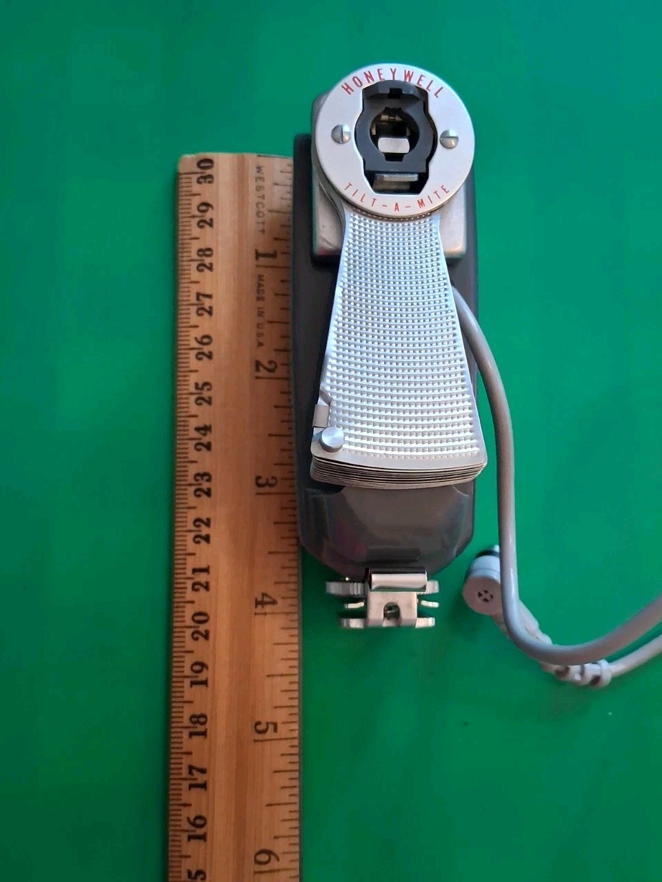 Vintage Honeywell Tilt-A-Mite Flash Unit With Case CAT. NO 219 Photography Flash