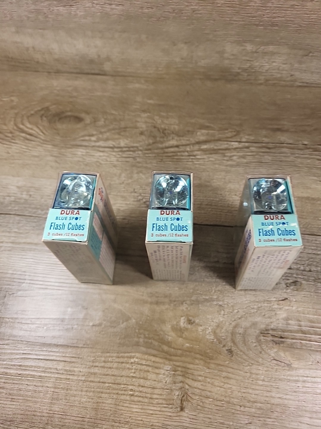 Lot Of 9 / 3 Pack Vtg Camera Flash Cubes RARE! DURA BLUE SPOT 4 Flash n 1 📸 24A