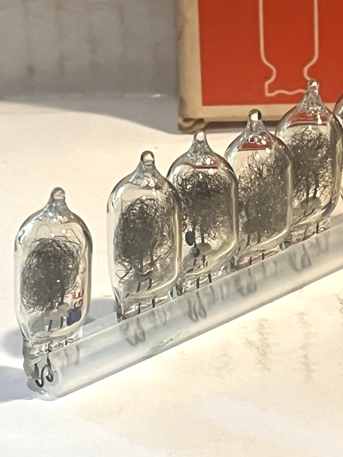 Vintage GE Flash Bulbs, AG-1, 12 Bulbs