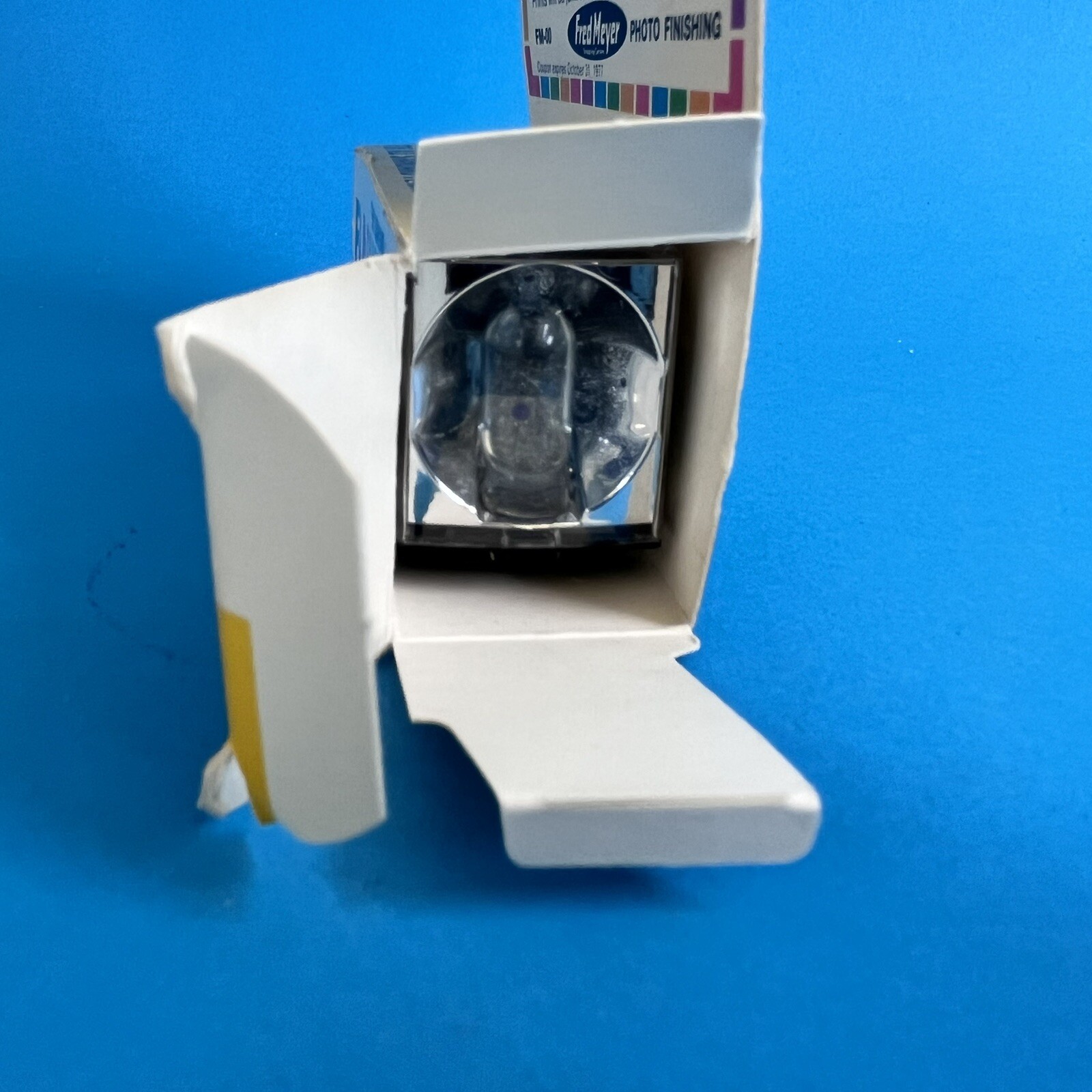 Sylvania Blue Dot Flashcubes NOS 3 Pack Unused For Use Or For Movie Prop