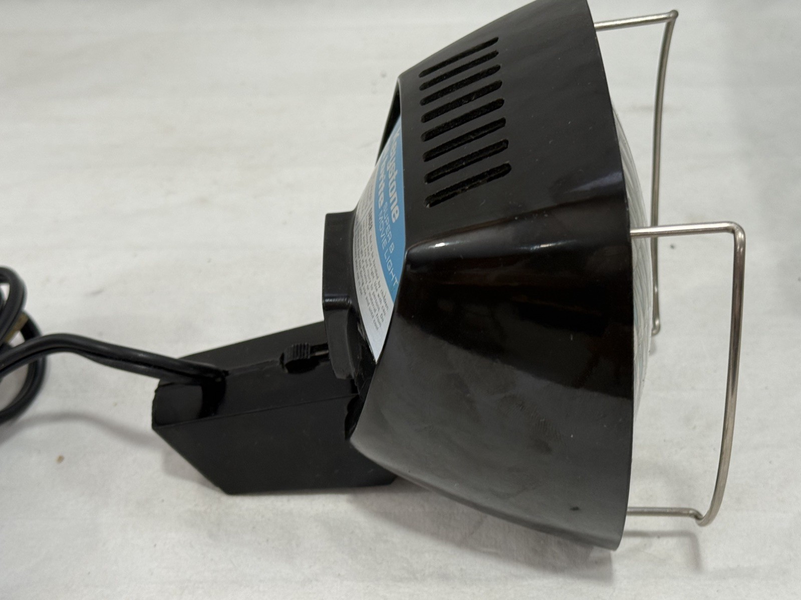 Vintage Keystone Cool Brite Super 8 Movie Camera Light w/Box Mounts Instructions