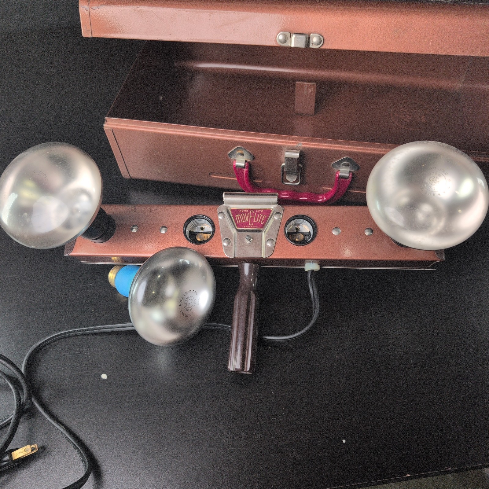 Vintage Acme Lite Mov-E-Lite R4 Portable Movie Light Kit Case Chicago 3 Lamps