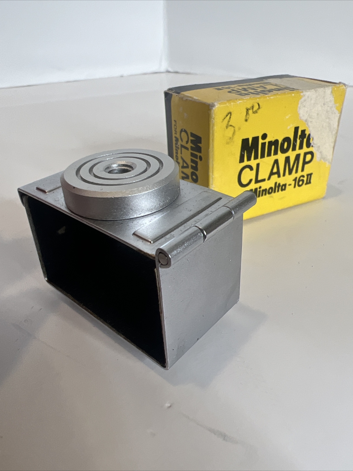 Genuine Minolta Accessory Tripod Shoe Clamp for Minolta 16 P, EE & EE II -Japan