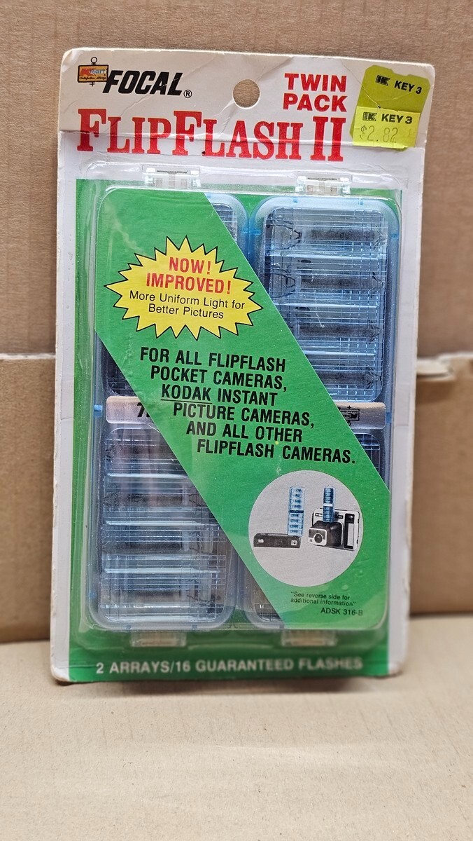Focal Flip Flash II Twin Pack Kmart 2 Arrays 16 Flashes (Never Used)