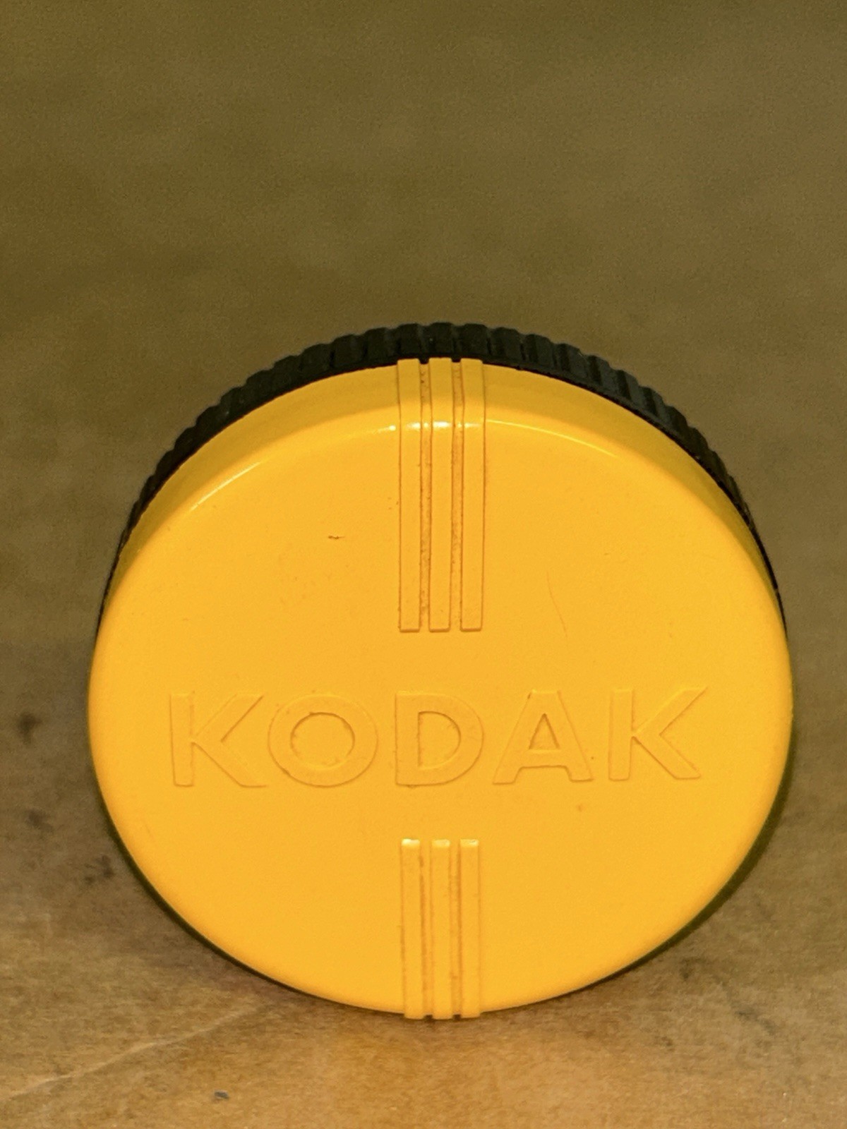 Vintage Kodak Wratten Aero 2 Series VI(6) K2 Filter Yellow w/ Original Case