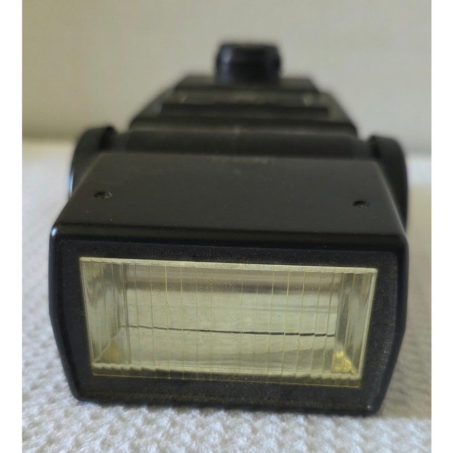 Vivitar 283 Auto Thyristor Flash Speedlight Hot Shoe Camera Flash Untested