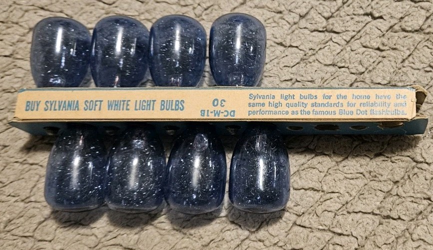 Sylvania Blue Dot Flashbulbs M3B 8 Bulbs