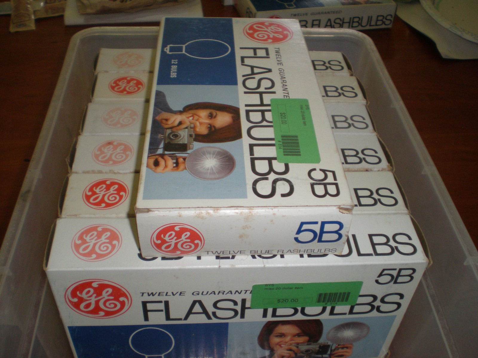 Vintage General Electric GE 5B Blue Camera Flash Bulbs 7 Box of 12 Bulbs = 84