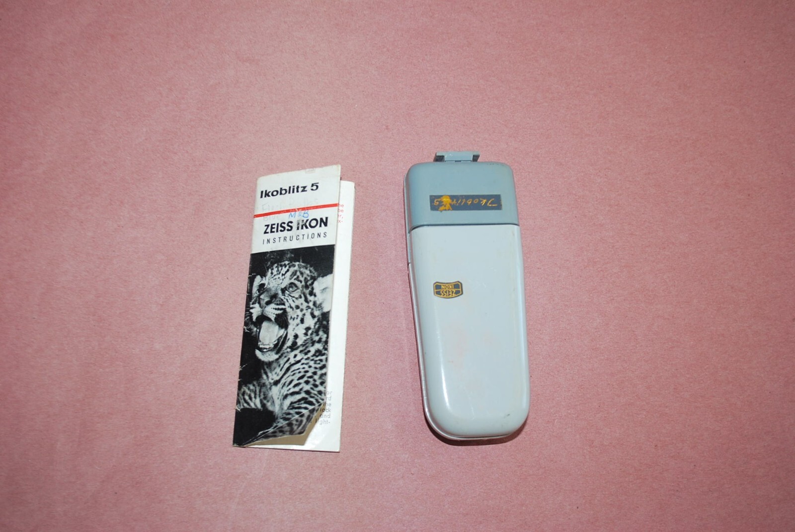 Vintage Zeiss Ikon Ikoblitz 5 Vintage Flash with Original Manual