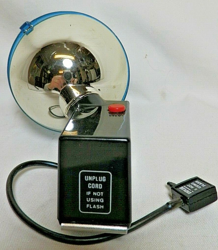 Polaroid Flash Model 268 Flash Blue Lens, Excellent Condition