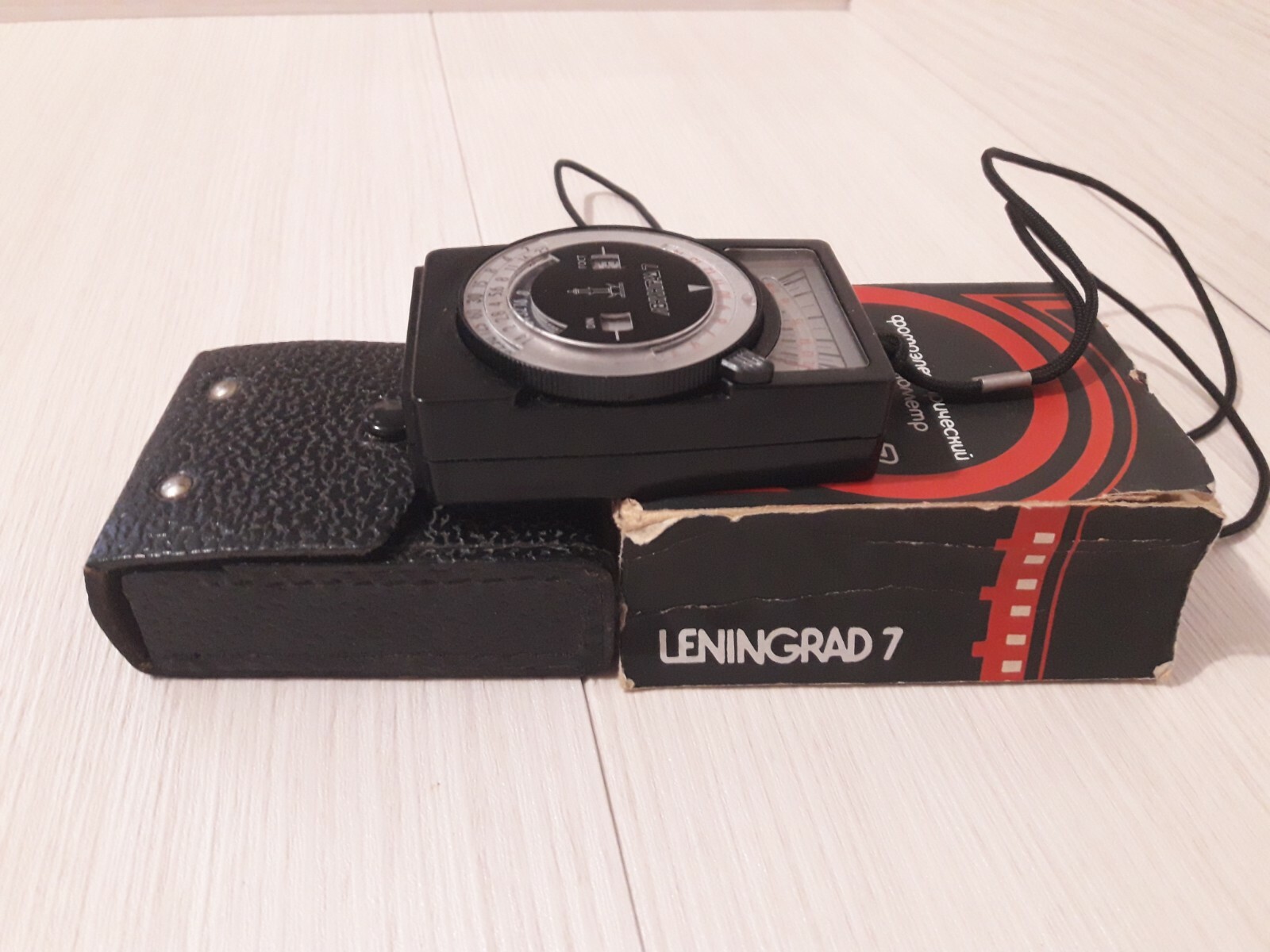 Soviet vintage light meter Leningrad 7 Analog Photography Film Exposure Russian