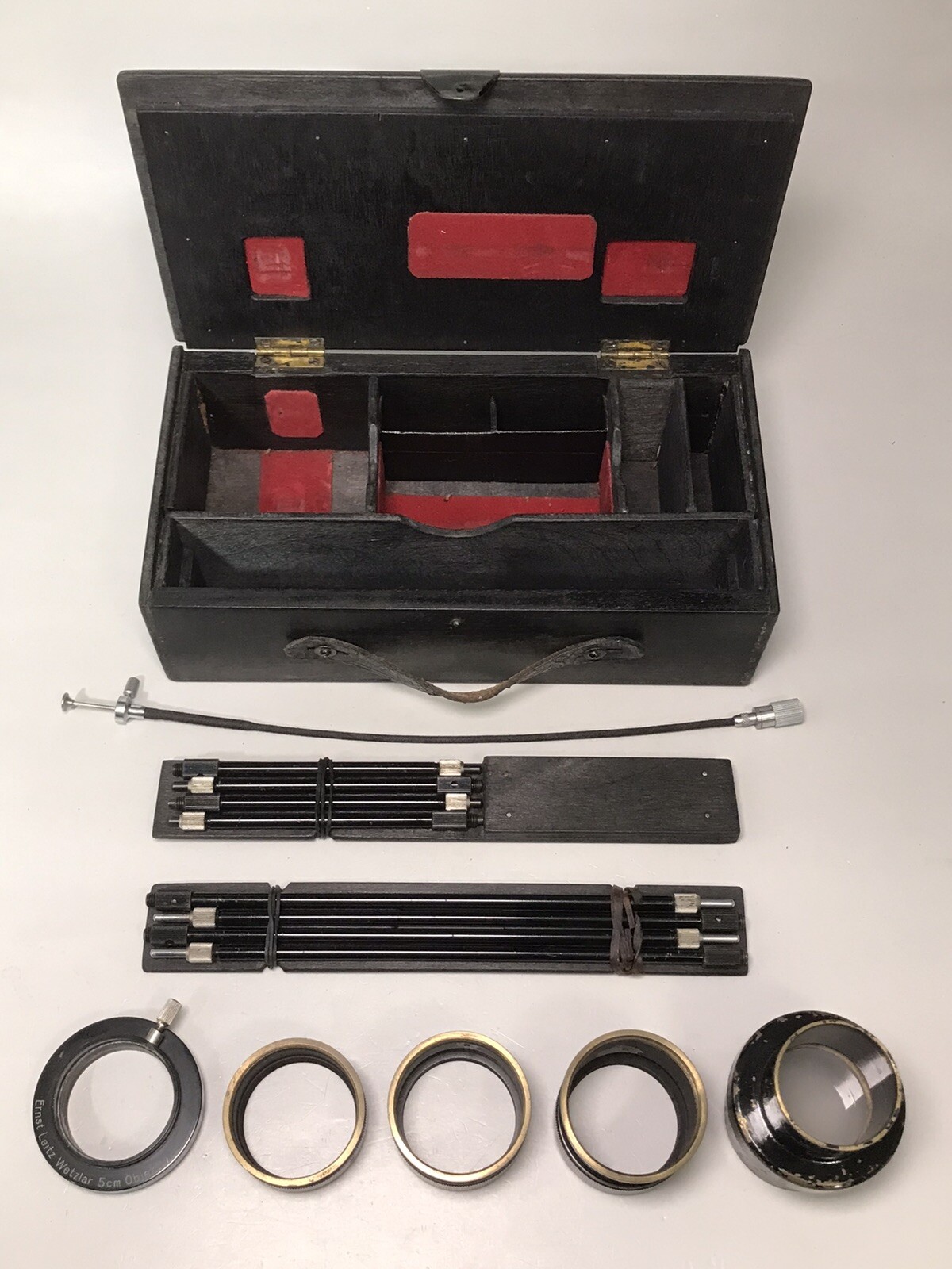 Leitz Leica BEHOO Close-up Device in original wood box, for Summar / Elmar Lens