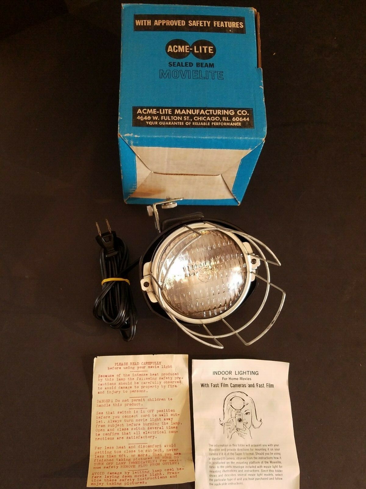 TESTED GOOD Vintage Acme-Lite Sealed Beam Movielite Model 96 250 Watts 115 Volts
