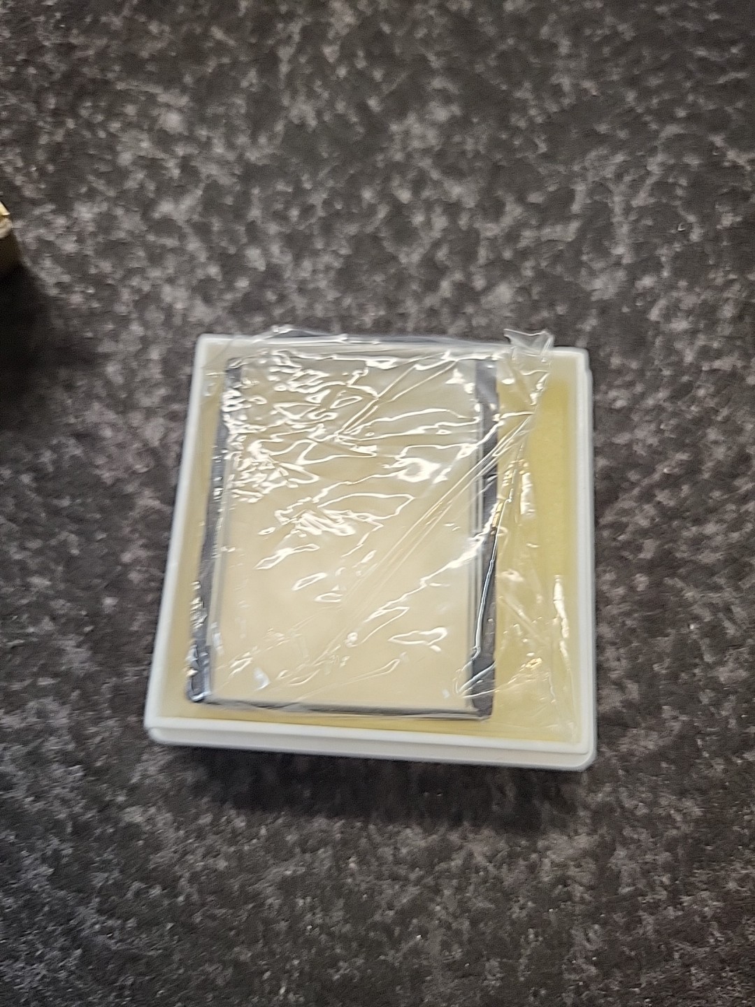 Vintage Nikon Focusing Screen Type E Grid Matte – Gold Box – NOS MIJ – FE FM FE2