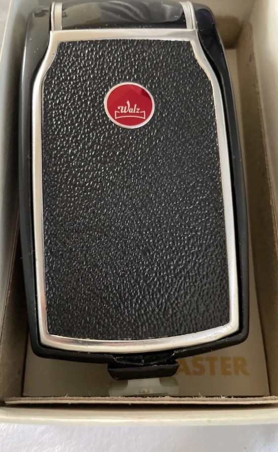 VINTAGE Walz Flash Master Camera Flash With Original Box Circa 1950’s