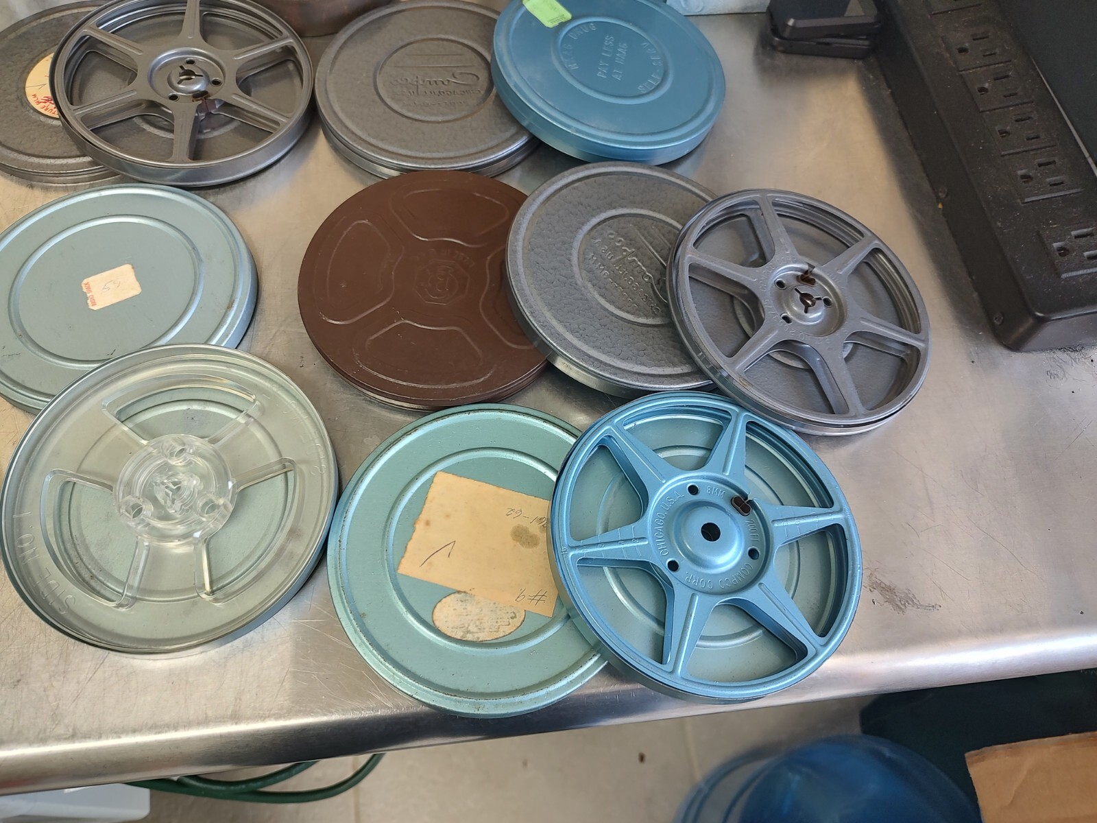 7 Vintage AUTOMATIC TAKE-UP REEL SELF-THREAD 3 cases for the reels all 7″ inches