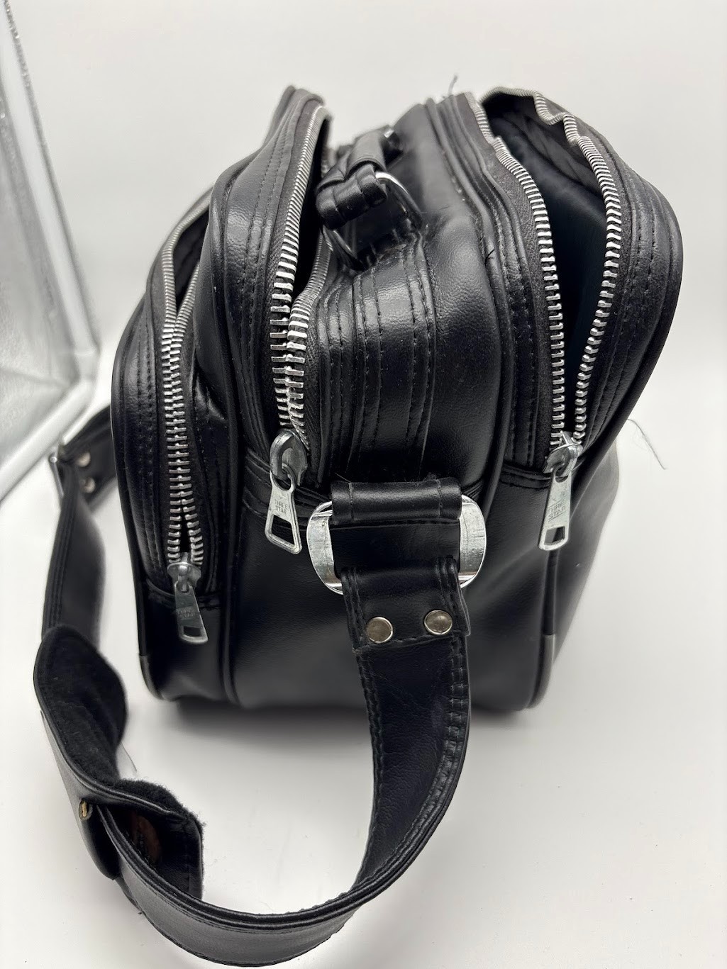 Vintage Camera Bag Made In Korea Black Three Star Zipper Coast S-1