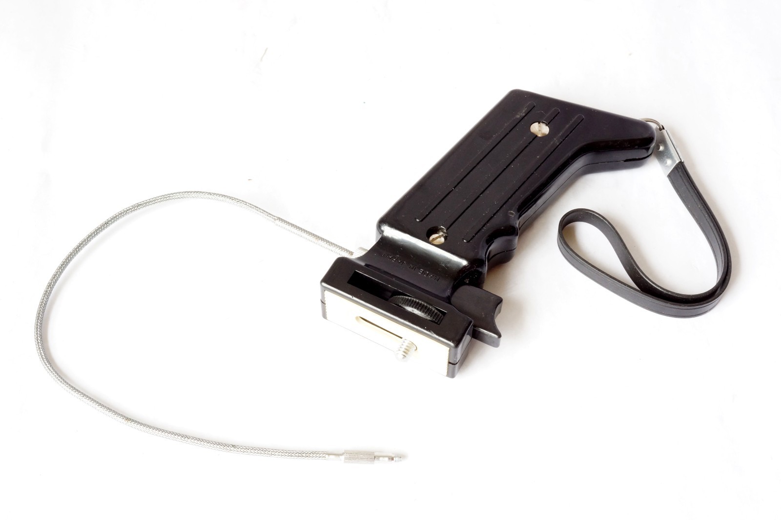 ASTRANAR CAMERA PISTOL GRIP W/ARMORED FLEXIBLE CABLE RELEASE Good Working Order