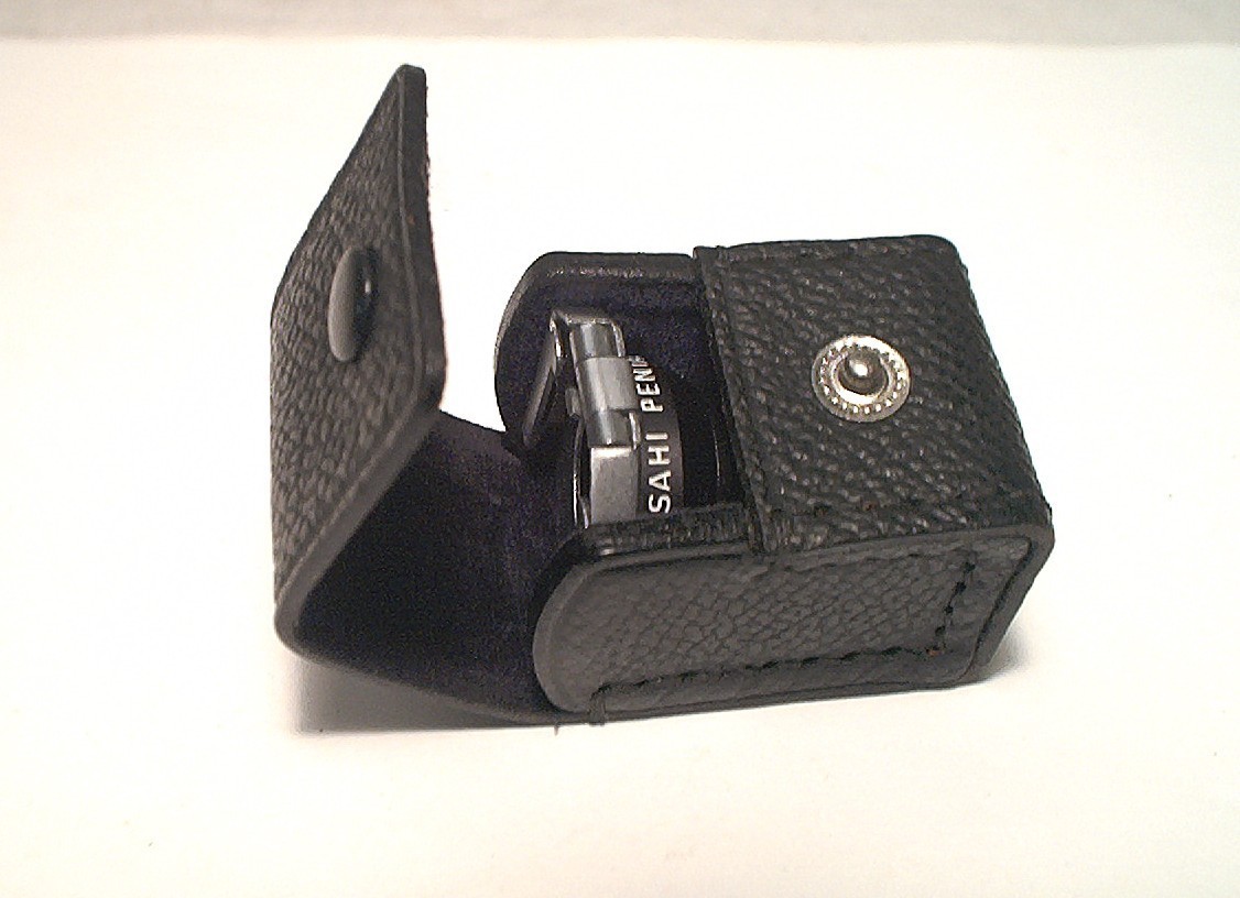 ASAHI PENTAX SPOTMATIC EYEPIECE MAGNIFIER W/ CASE – MINTY CLEAN