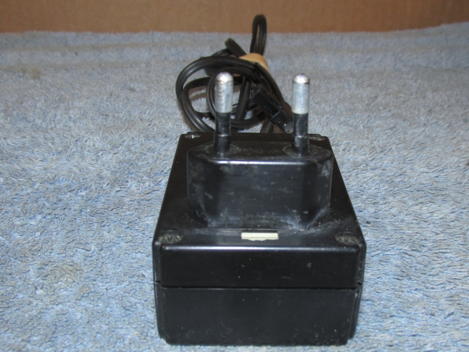 Vtg MECABLITZ Metz 402.12i Banana/EU Plug Battery Charger/Power Supply J617