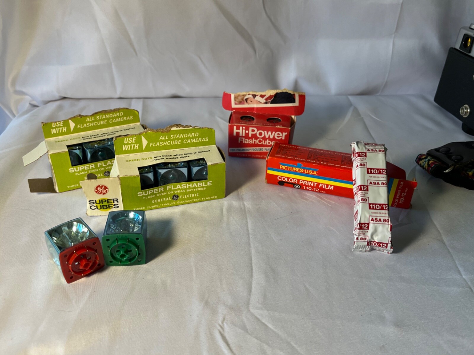 vintage flashcubes and 110 film packs, including GE Super Cubes, Hi-Power FlashC