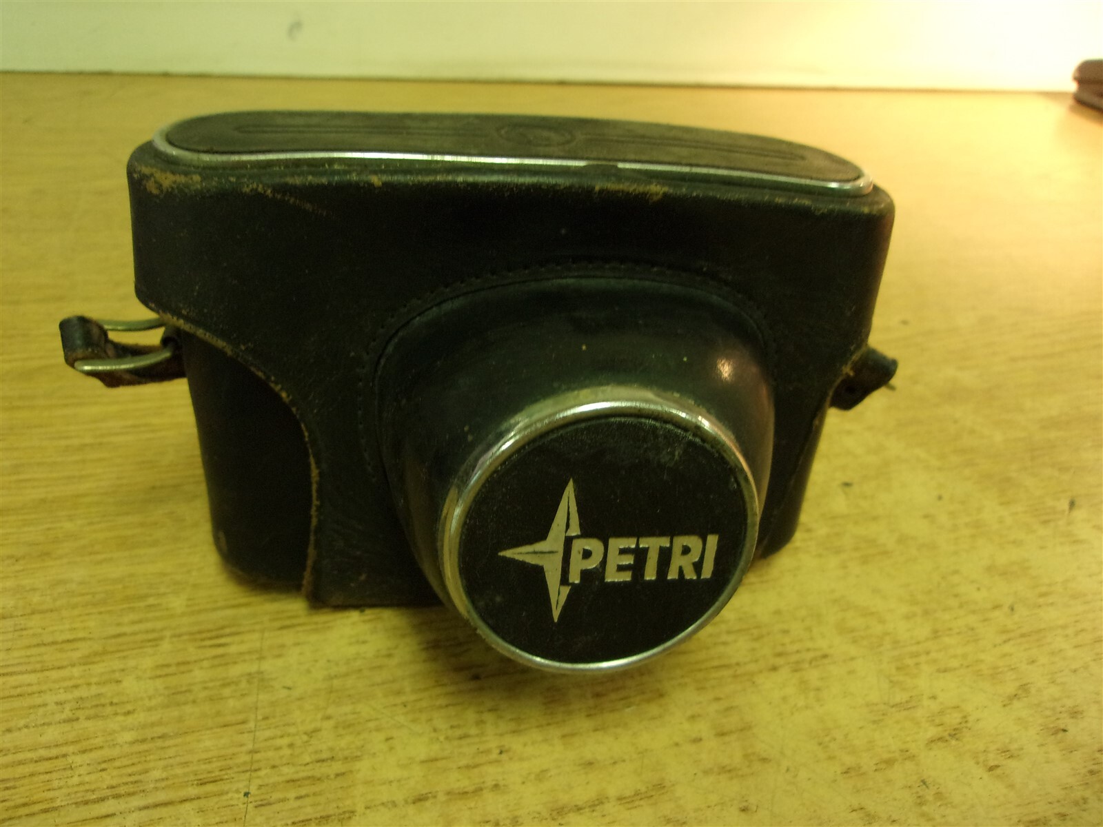 Petri 7 1:2.8 F-4.5CM 317224 w/ Case *FREE SHIPPING*