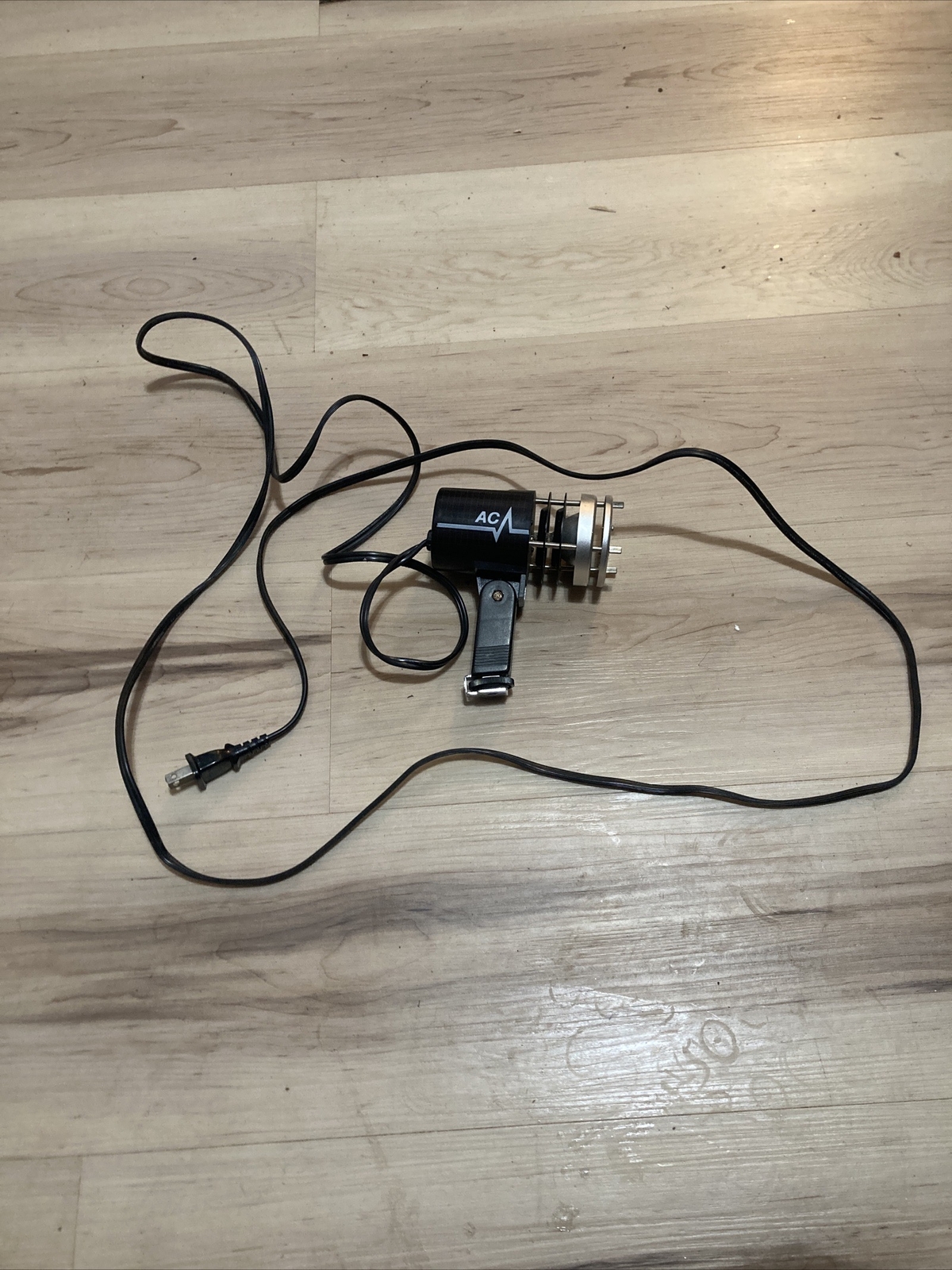 HARWOOD PLUS POWER V-150AC VIDEO CAMERA LIGHT