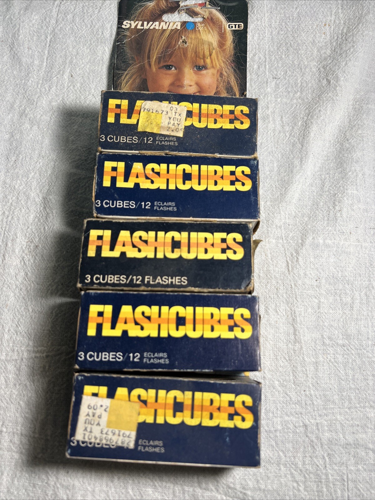 VINTAGE SYLVANIA BLUE DOT GTE FLASHCUBES 3CUBES/12FLASHES NOS NOT TESTED 5 BOXES