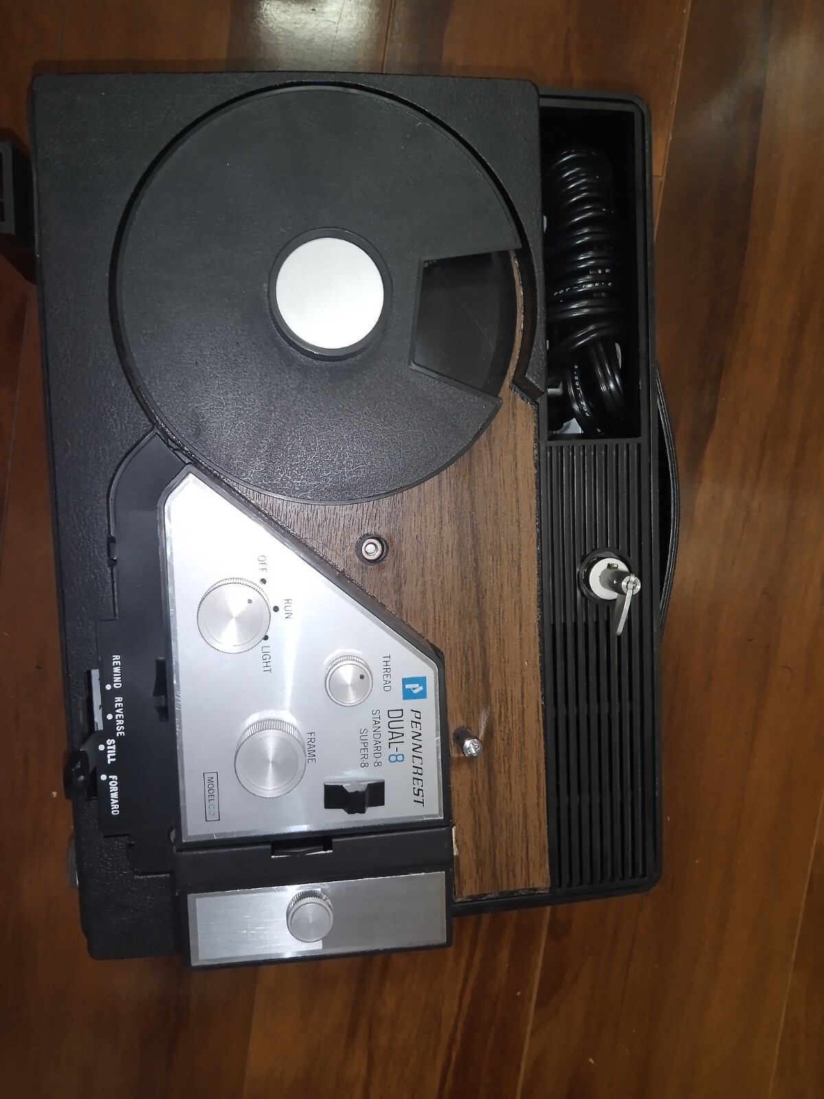 PENNCREST DUAL 8 8mm VINTAGE REEL PLAYER PROJECTOR STANDARD 8 SUPER 8 MODEL C-2