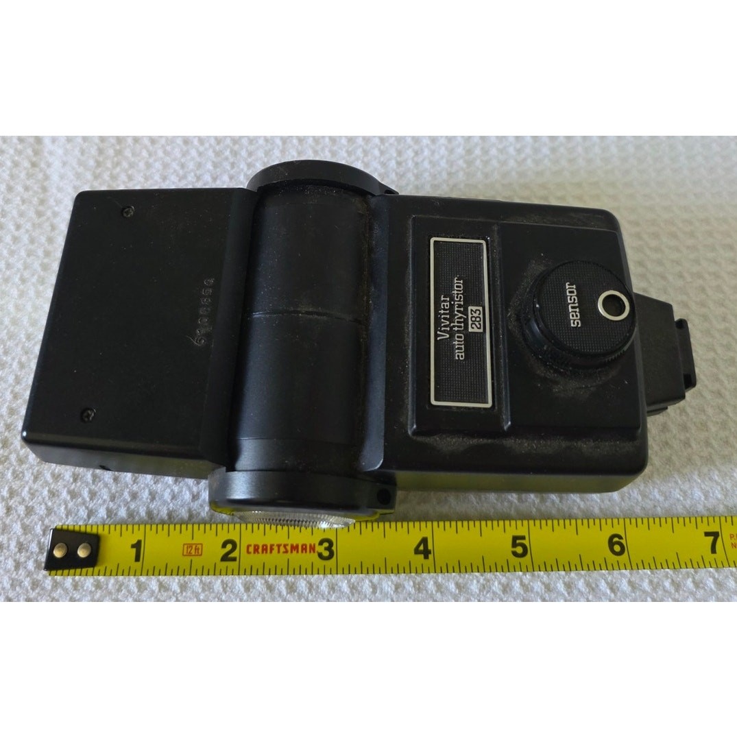 Vivitar 283 Auto Thyristor Flash Speedlight Hot Shoe Camera Flash Untested