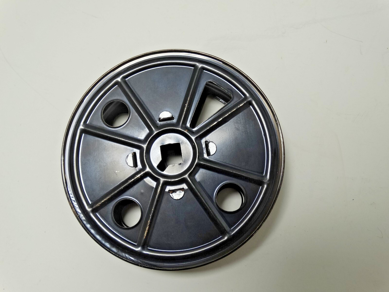 (12) VTG Kodak Empty Film Reels Metal Storage Box 1930s 1940s 2-7/8″ to 3-5/8″